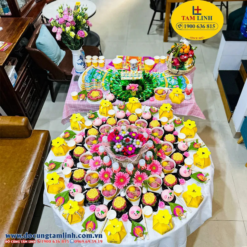 Cha mẹ đọc bài cúng thôi nôi cho bé