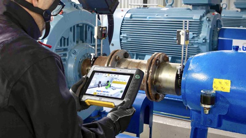 Hình ảnh minh họa các loại thước đo chiều cao phổ biến bao gồm thước dây, thước cuộn, thước đo laser điện tử, và thước đo chiều cao người trong các bối cảnh sử dụng khác nhau.