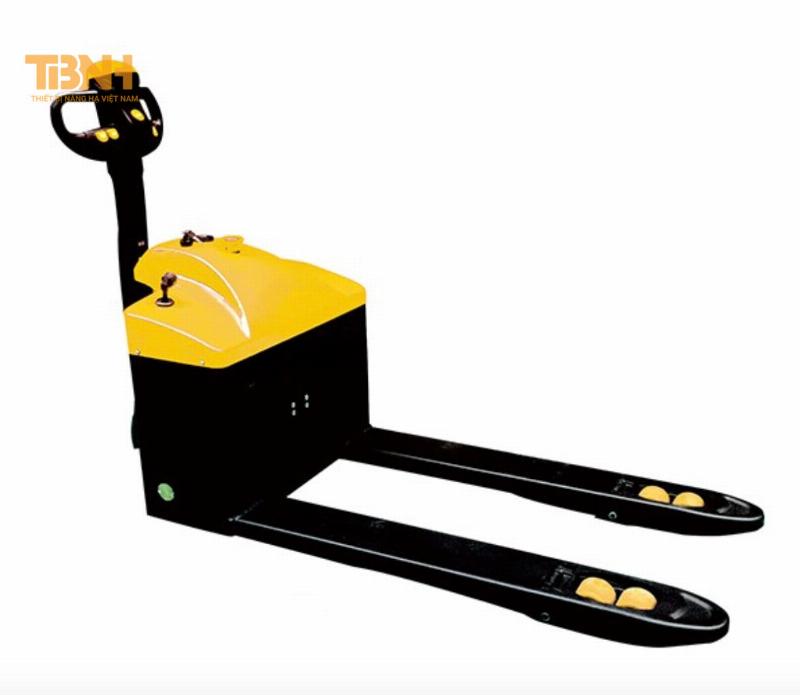 Hinh anh bo suu tap cac loai xe nang mini khac nhau bao gom xe nang tay va xe nang dien