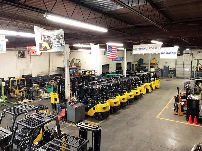 alt text: Rất nhiều lợi ích khi chọn thuê xe nâng