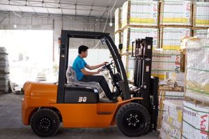 CHO THUÊ XE NÂNG HÀNG TẠI TP.HCM