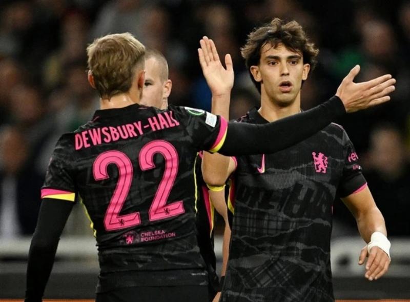 Christopher Nkunku dứt điểm ghi bàn