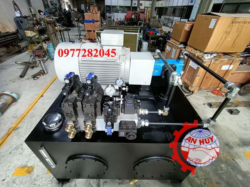 Loại dầu thủy lực chất lượng cao phù hợp cho các hệ thống sử dụng ống xylanh thủy lực