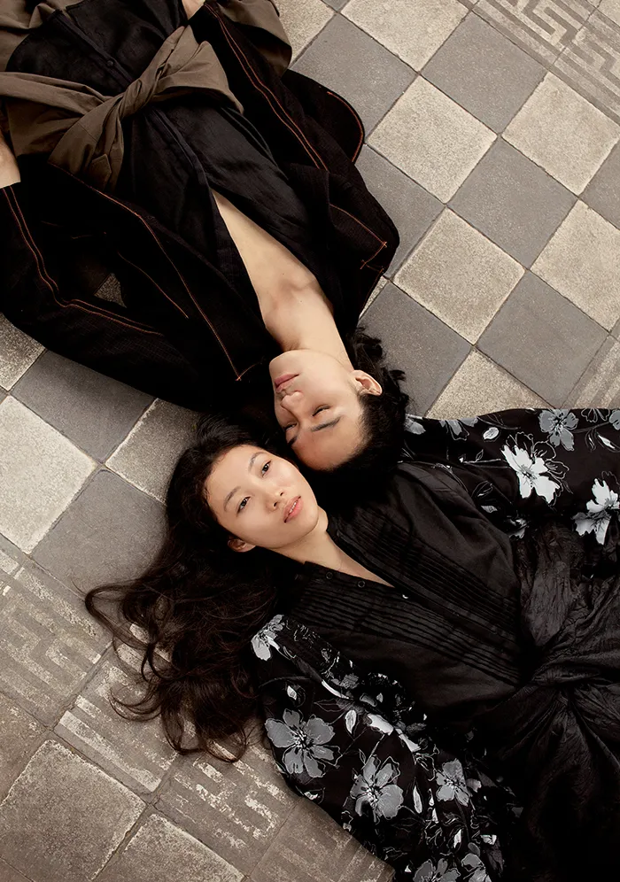 alt text: Thiết kế tái chế của Tom Trandt