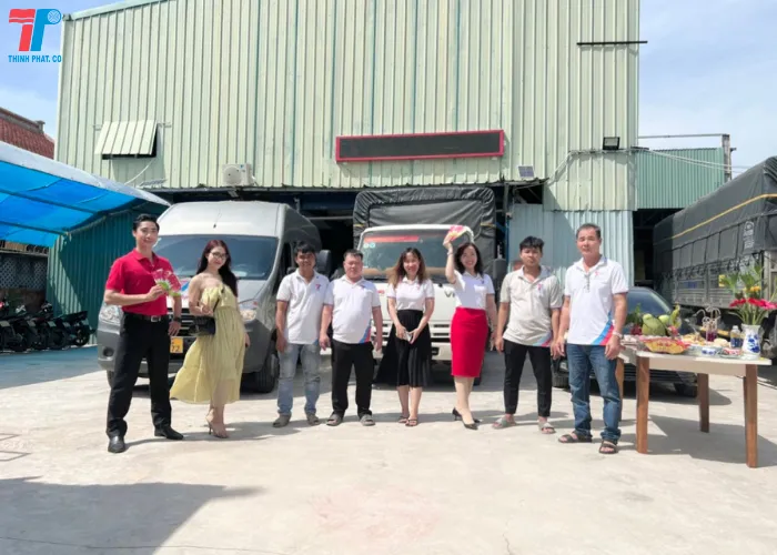 Alt: Hình ảnh mâm cúng giỗ tổ nghề xây dựng