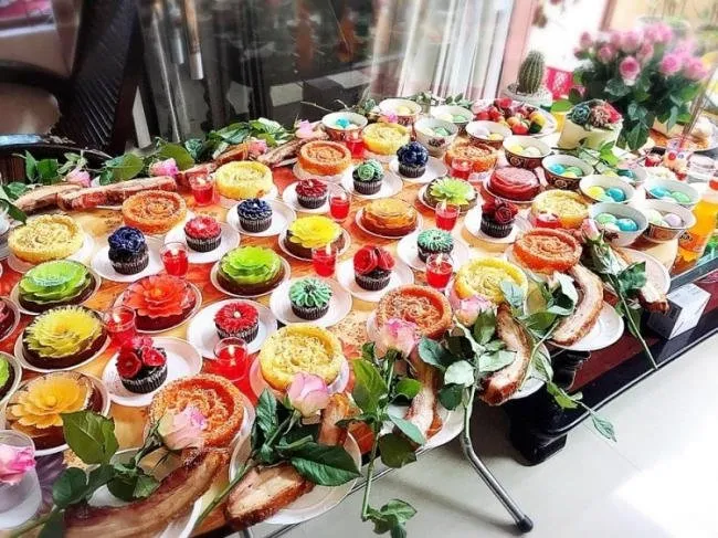 alt: Mâm cúng đầy tháng bé gái