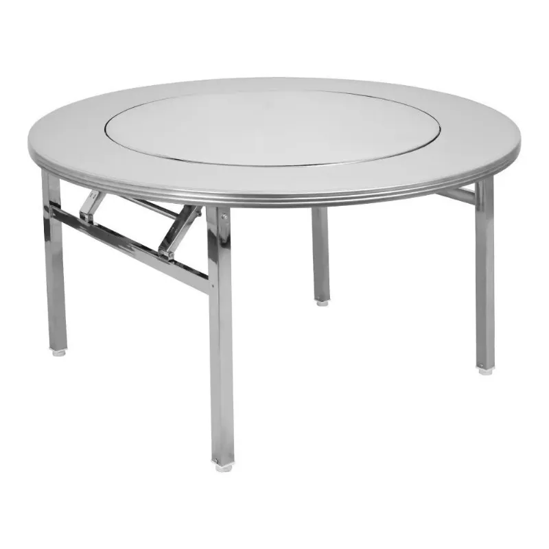 Mot tay dang lau chui mat ban inox vuong, the hien su de dang ve sinh va be mat sach bong