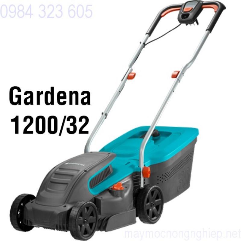 Máy phun thuốc chạy điện bằng pin tiện lợi cho vườn cây gia đình