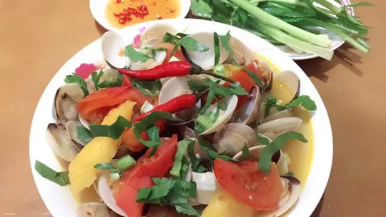 Canh nghêu nấu chua - Ảnh 3.