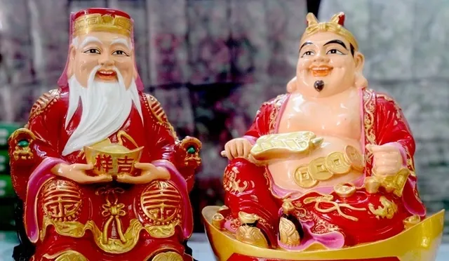 bàn thờ thần tài