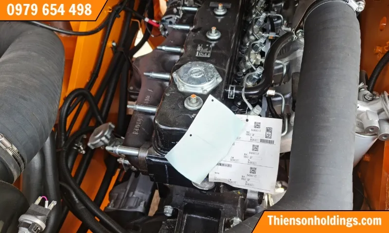 Xe nâng 7 tấn cung cấp tùy chọn với 3 loại động cơ, đáp ứng được mọi nhu cầu của doanh nghiệp trong việc nâng hạ, di chuyển hàng hóa kho bãi