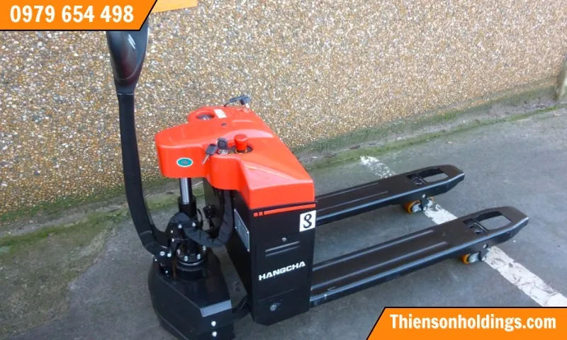 Hình ảnh thực tế của xe nâng điện dòng thấp 1.5 tấn của Hangcha